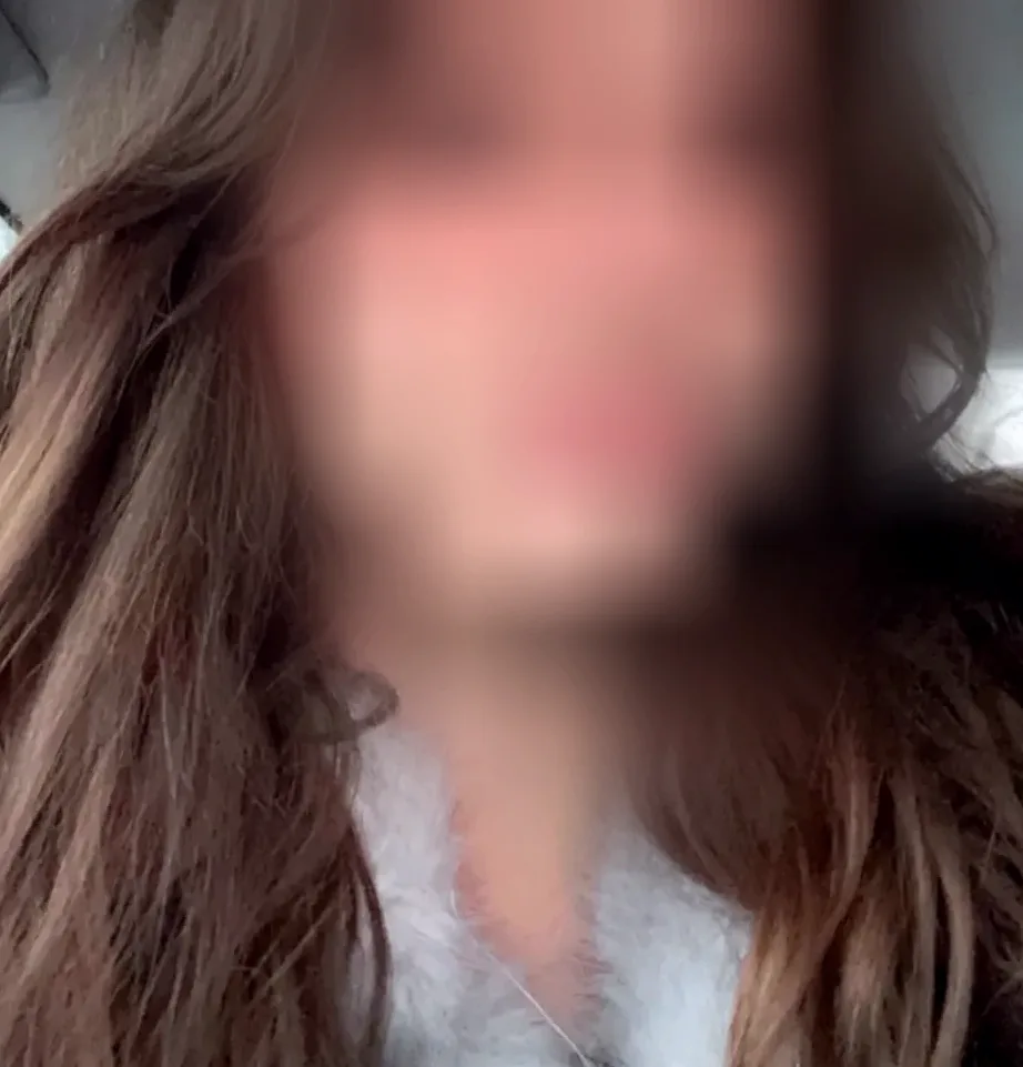Elena, 23 años